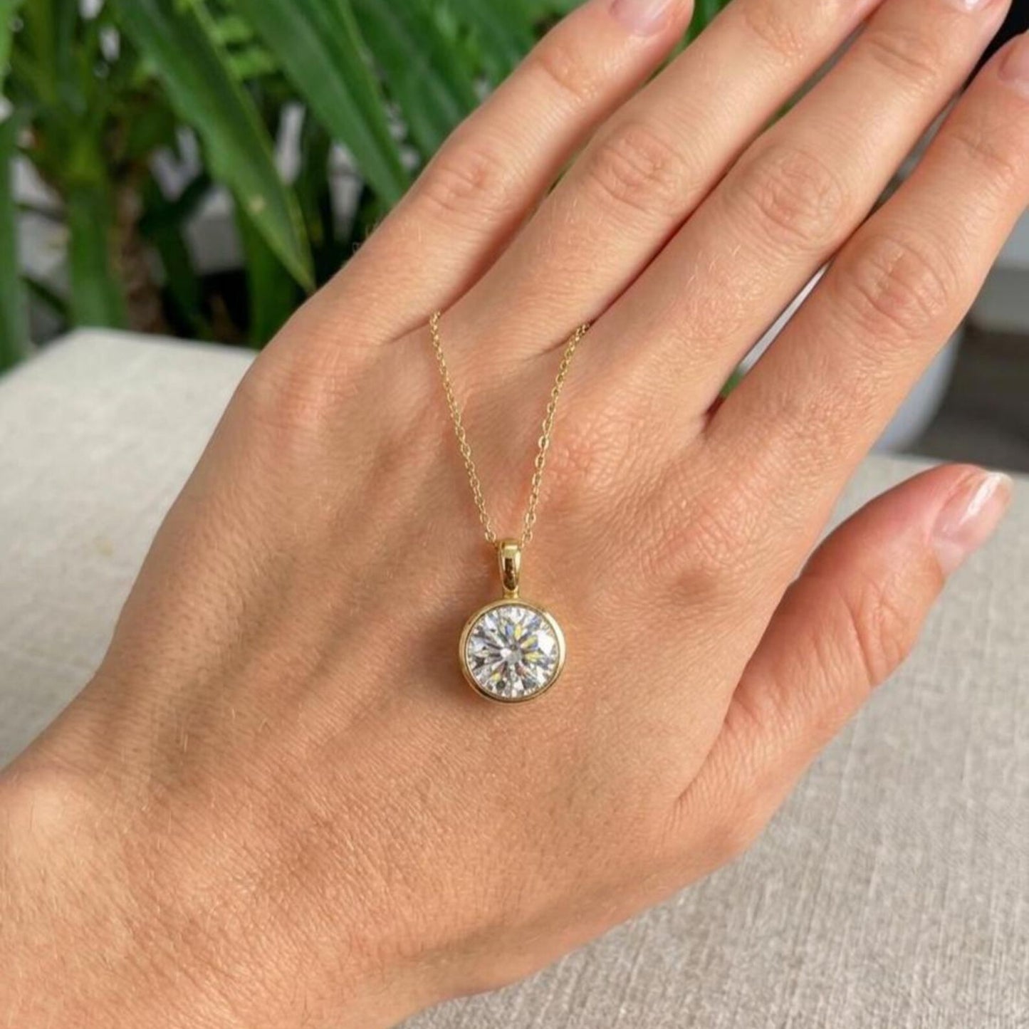 Round Cut Bezel Pendant Necklace