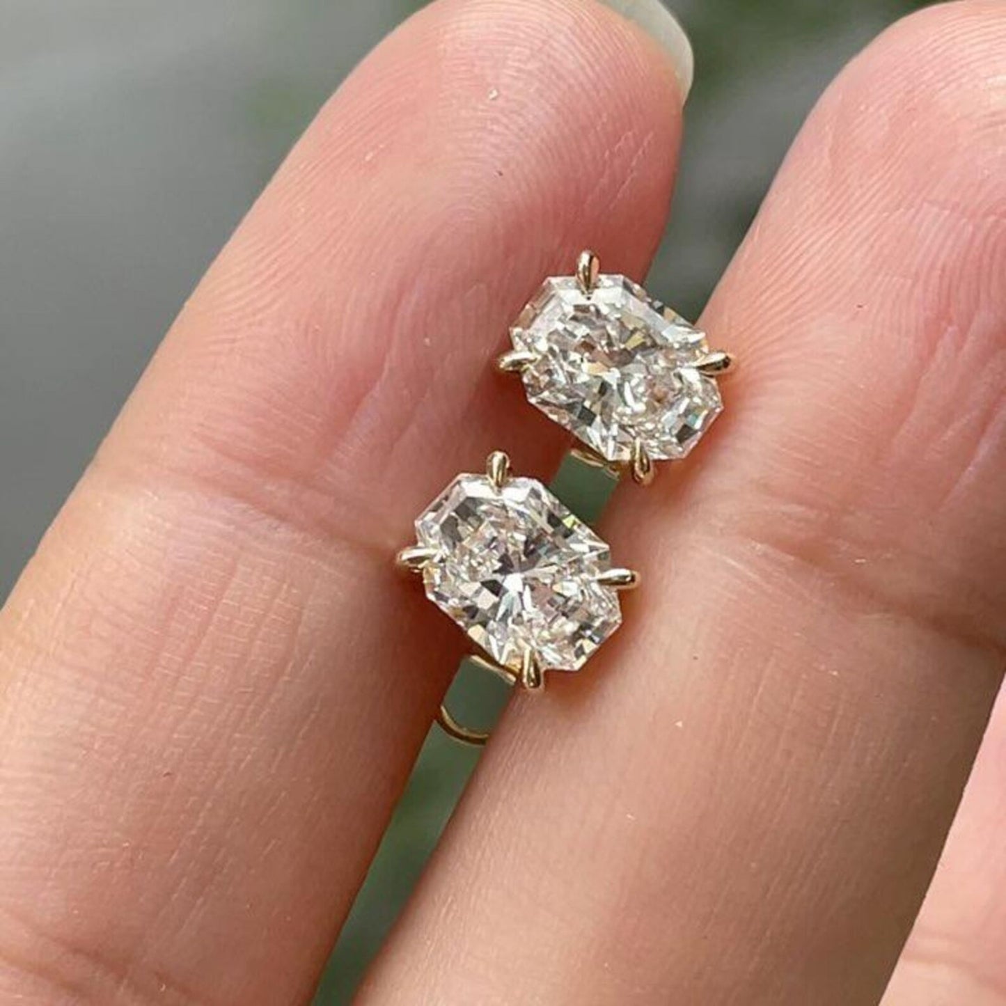 1.50 Ct Hexagon Cut Stud Earring
