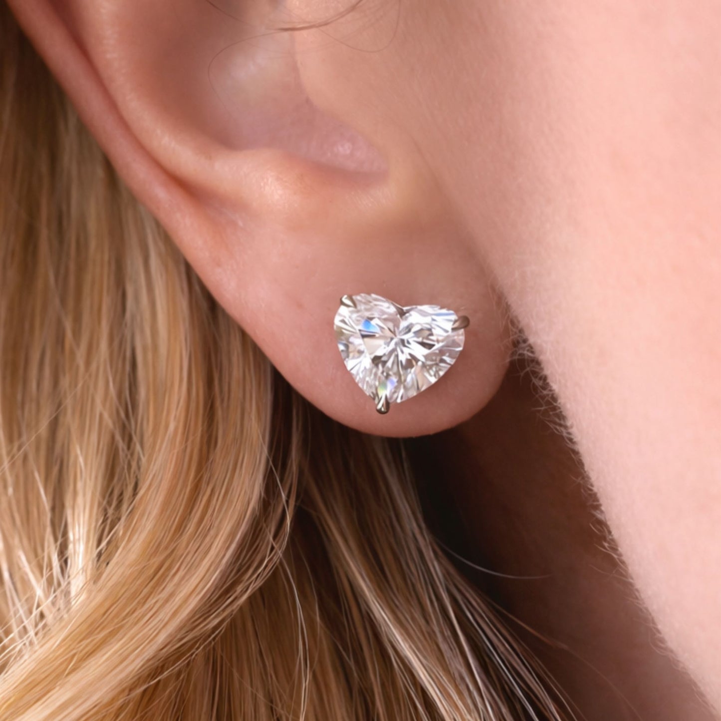 1.50 Ct Heart Cut Stud Earring